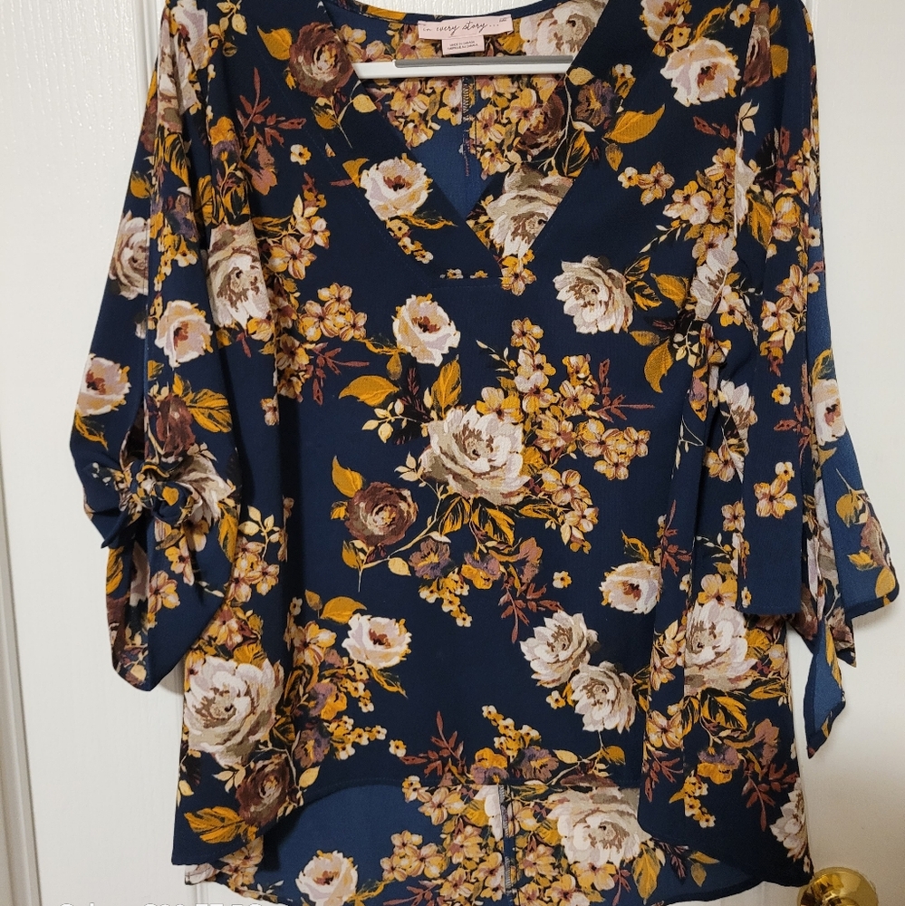 (1X) Blue Blouse with Flowers